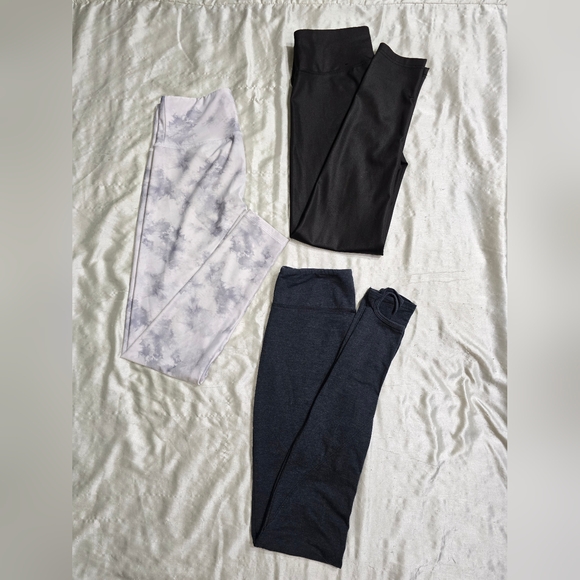 Lot Of 3 Athletic Leggings Forever 21, SO, & No Boundaries Jr's Size Medium - Picture 1 of 15